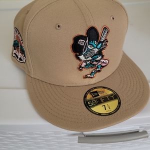 Tigers. Coked out LSD detroit tiger 7 1/2 BRAND NEW